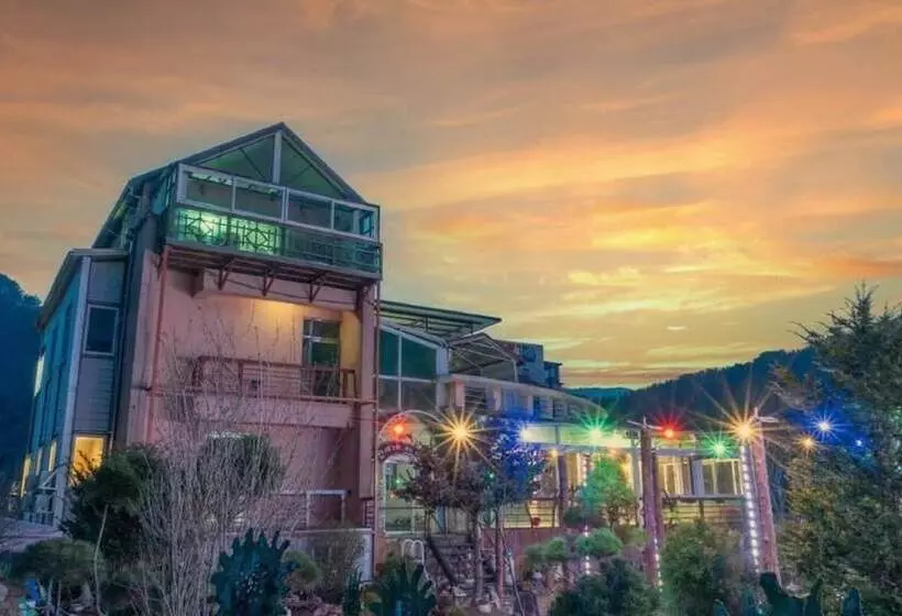 Gapyeong Myeongdongol Pension