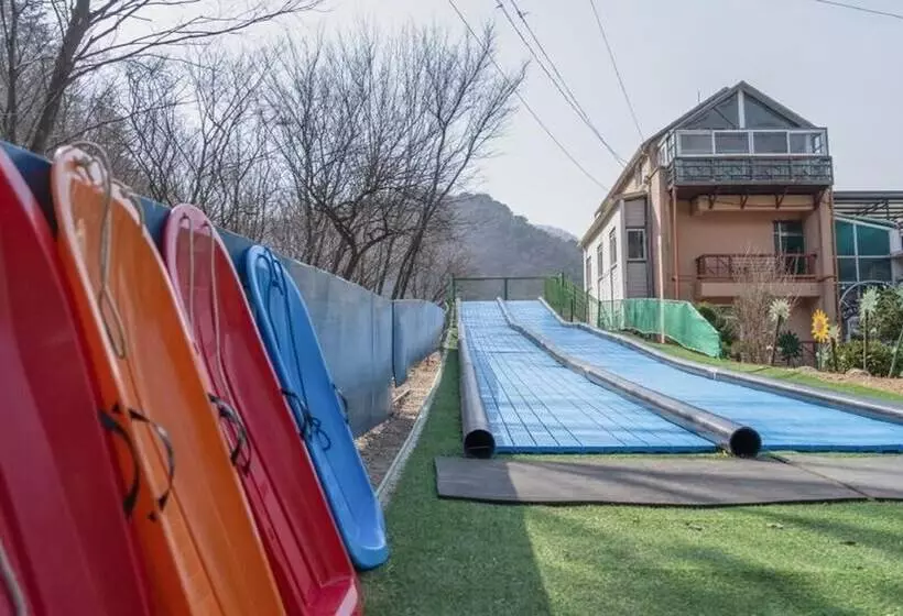 Gapyeong Myeongdongol Pension