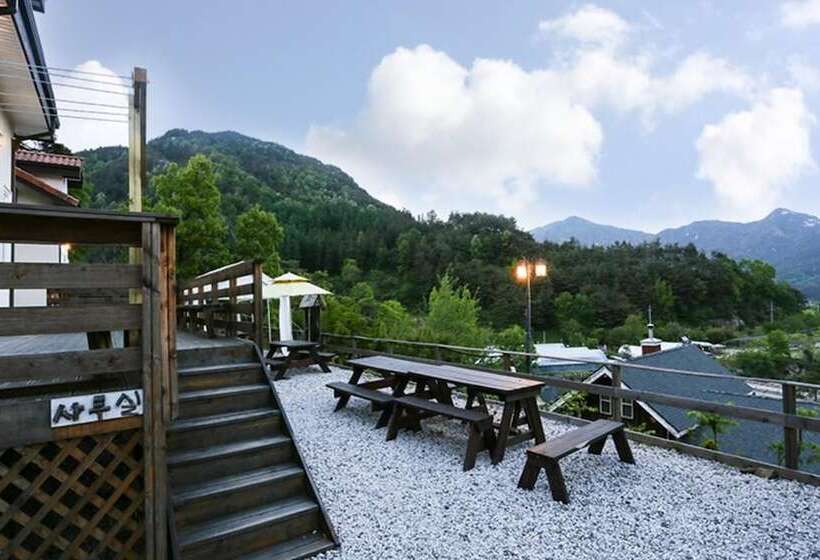 Geochang Time Stay Pension