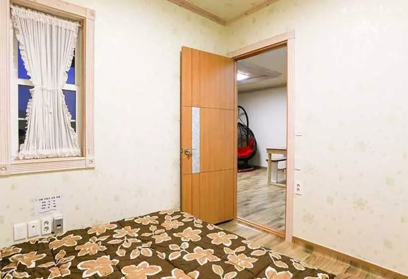 Geochang Time Stay Pension