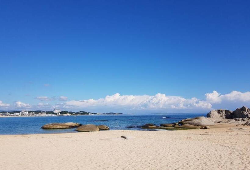 بنسيون Goseung Pasli House