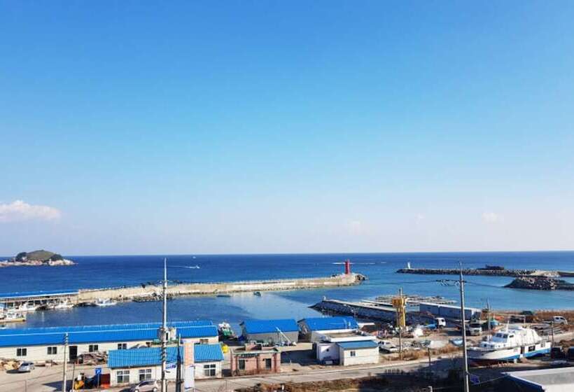 بنسيون Goseung Pasli House