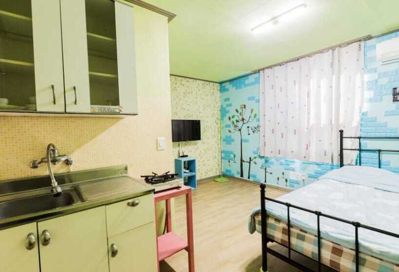 بنسيون Goseung Pasli House