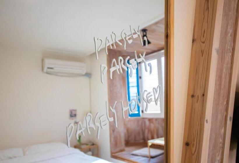 بنسيون Goseung Pasli House