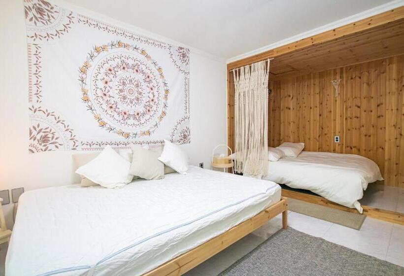 بنسيون Goseung Pasli House