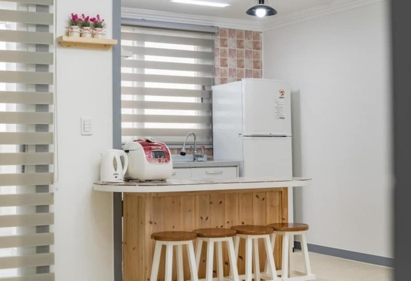 Gyeongju Victoria Diary Pension