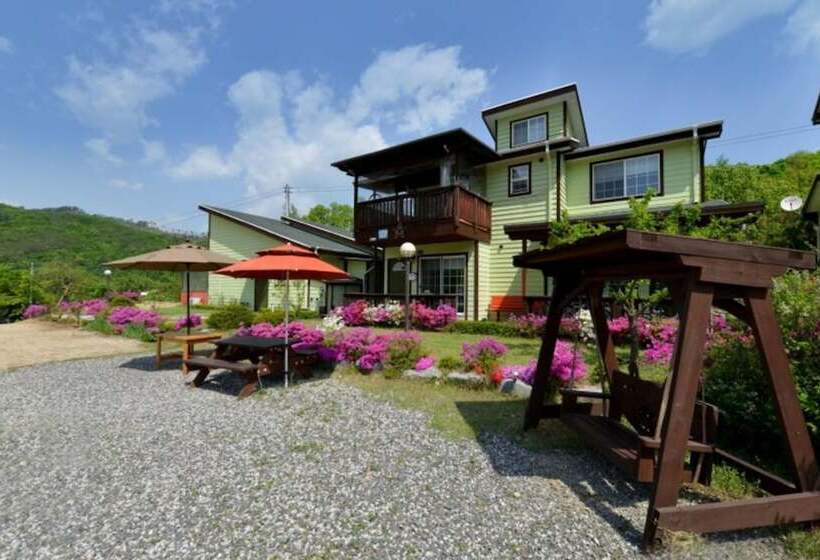 Hoengseong Byeoreulssoda Pension