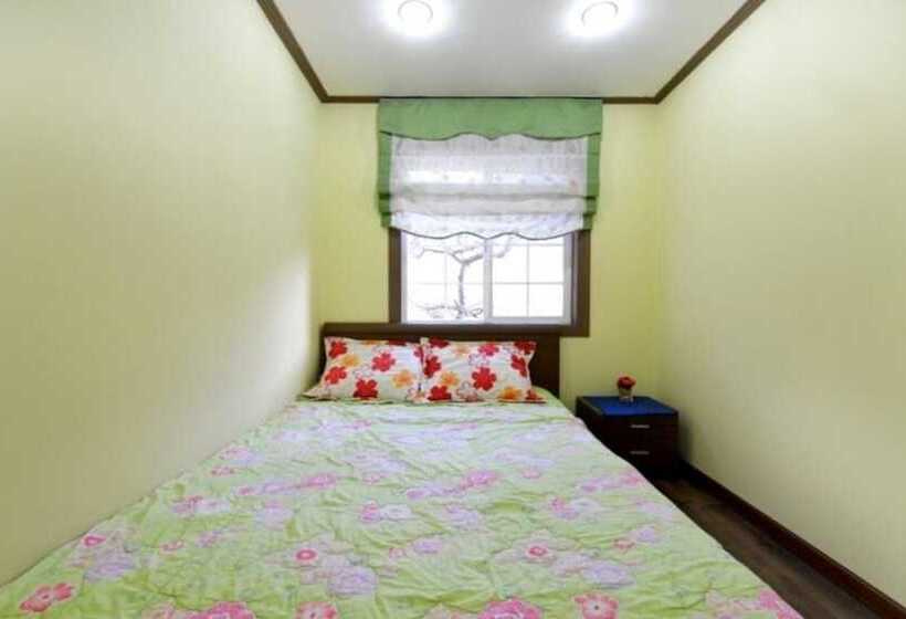 Hoengseong Byeoreulssoda Pension