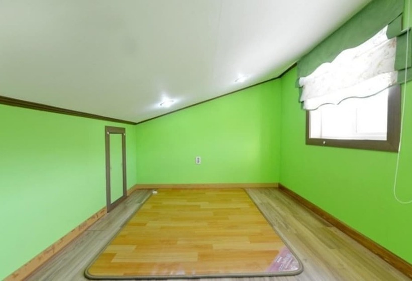 Hoengseong Byeoreulssoda Pension