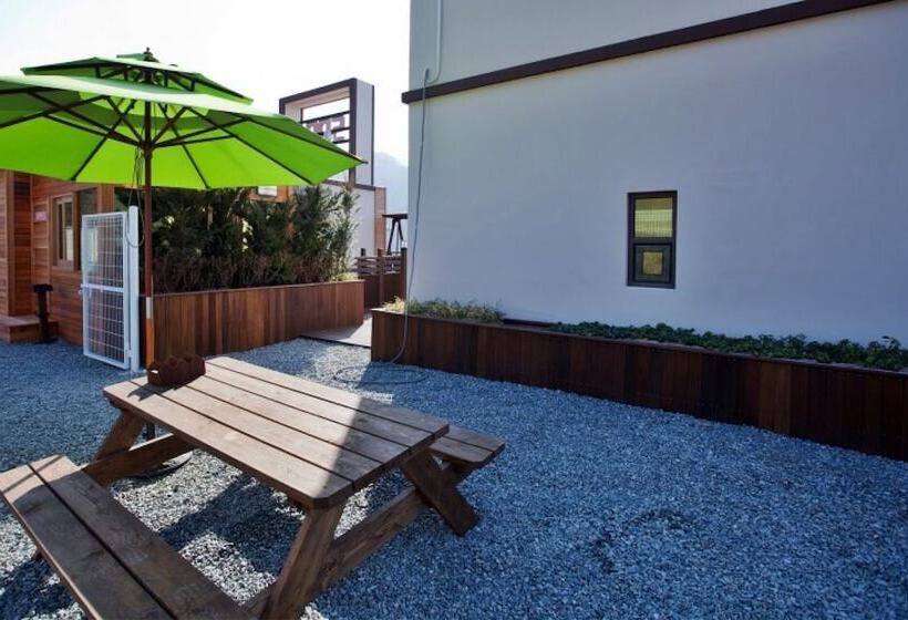 Hongcheon Blue Muffin Pension