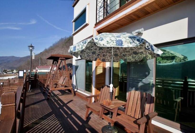 Hongcheon Blue Muffin Pension