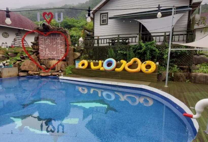 Jecheon Little Heaven Pension