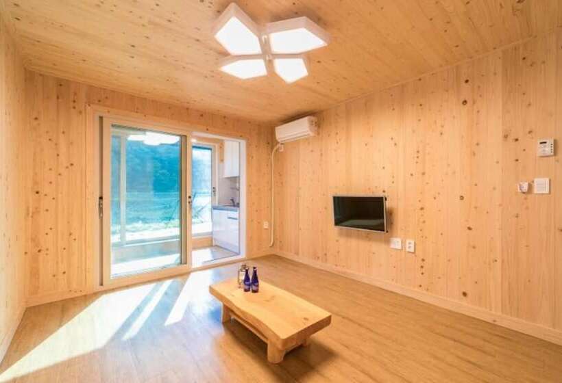 Jeongsen Eoulim Pension