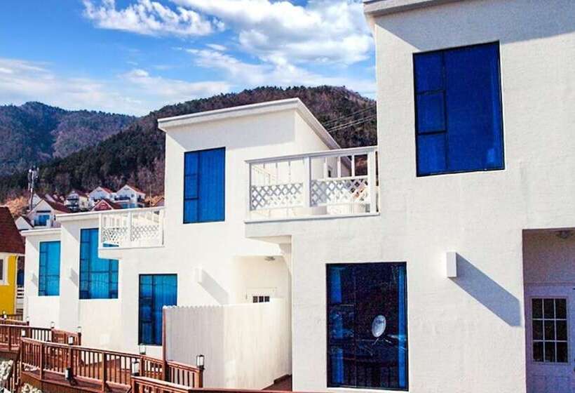 Namhae Bada Grida Pension