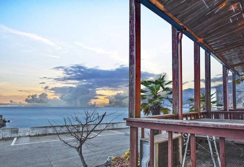 Namhae Mongdol Beach Pension