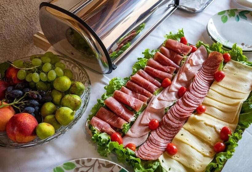 Pension Castle View In Deluxe Room Hotel Rose Split