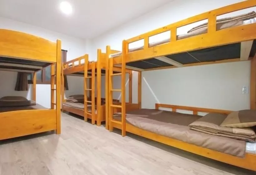 پانسیون Gangneung The Swimpyo Guest House