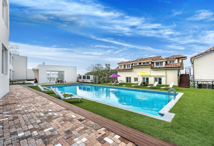 Pension Goseong Maple Kids&spa&poolivilla