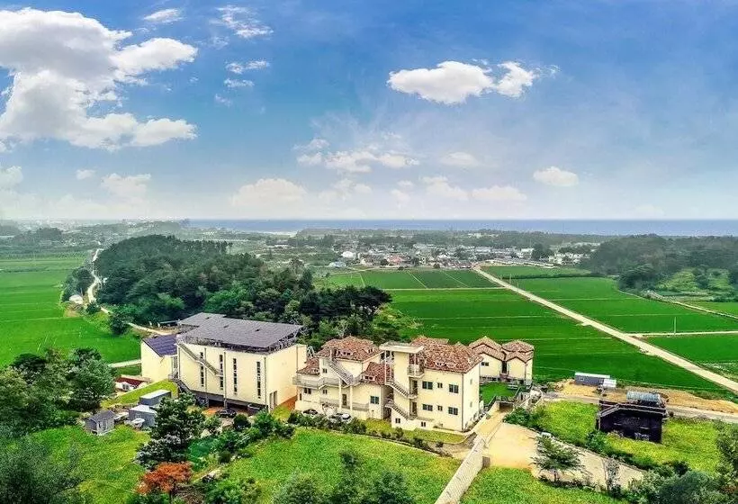 ペンション Goseong Maple Kids&spa&poolivilla