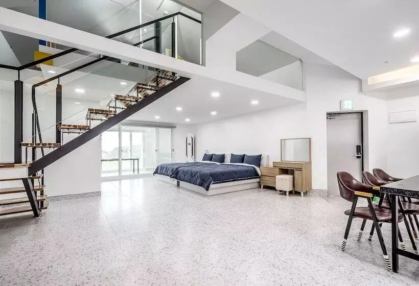 ペンション Goseong Maple Kids&spa&poolivilla