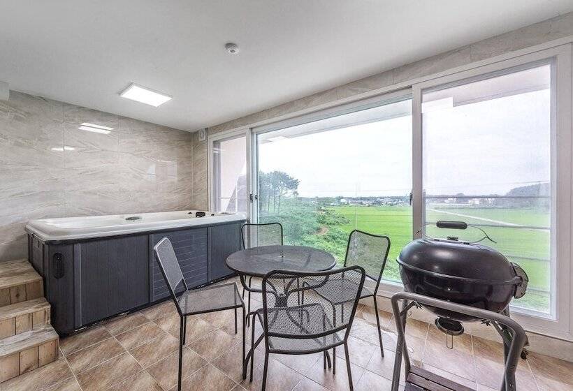 Pension Goseong Maple Kids&spa&poolivilla