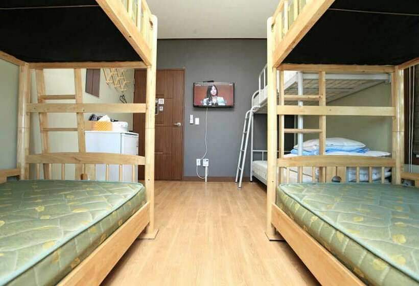 פנסיון Jeju Ever Guest House