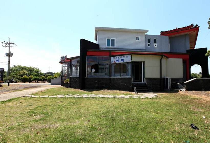 פנסיון Jeju Ever Guest House