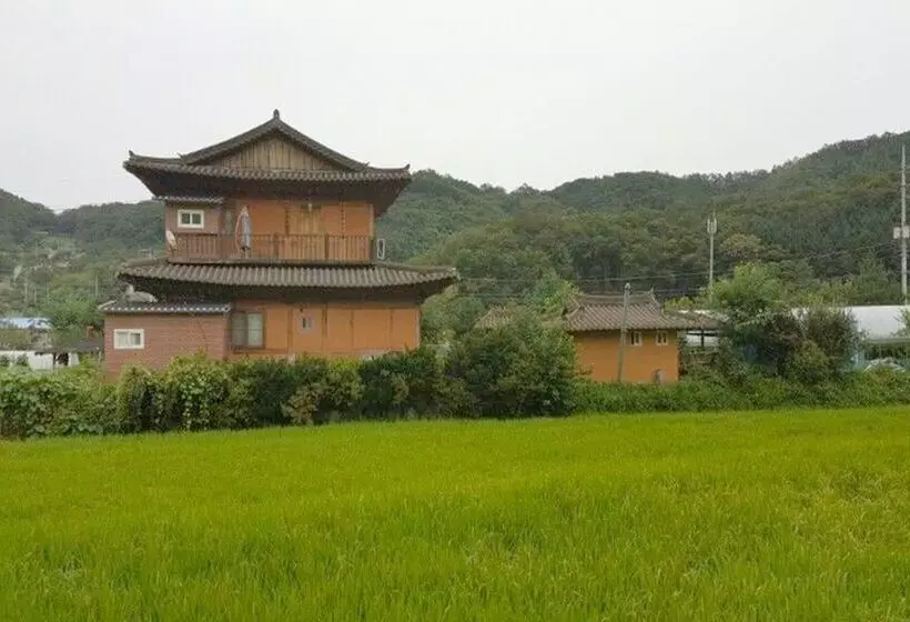ペンション Yangpyeong Jangsu Village Hanok Stay