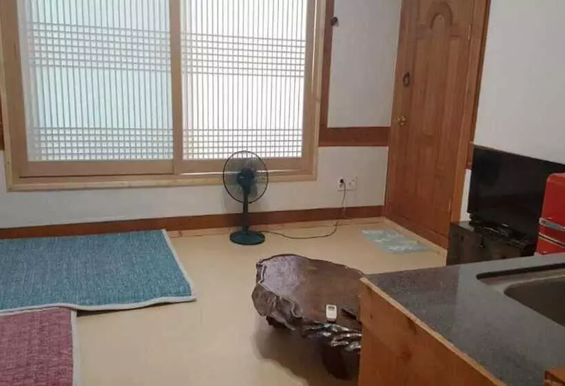 ペンション Yangpyeong Jangsu Village Hanok Stay