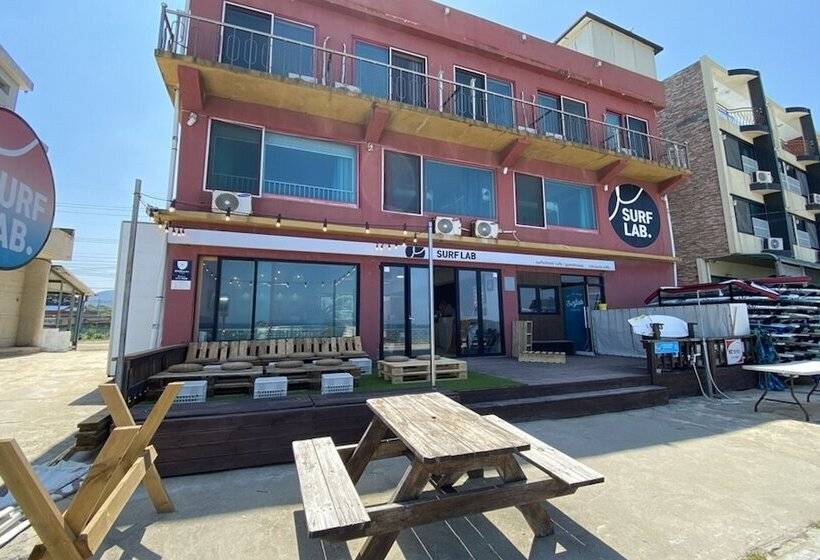 Pensió Yangyang Surf Lab