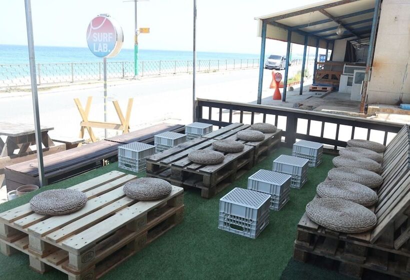 Pensió Yangyang Surf Lab