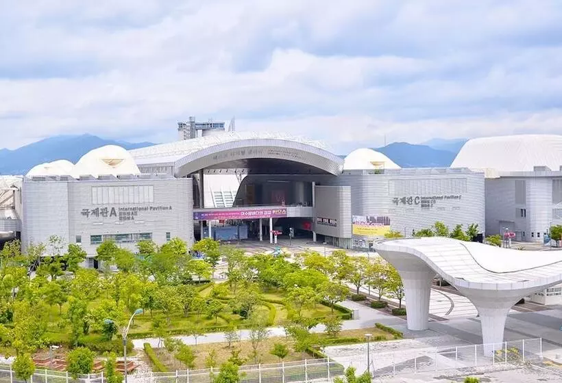 ペンション Yeosu Train And Ocean Guest House
