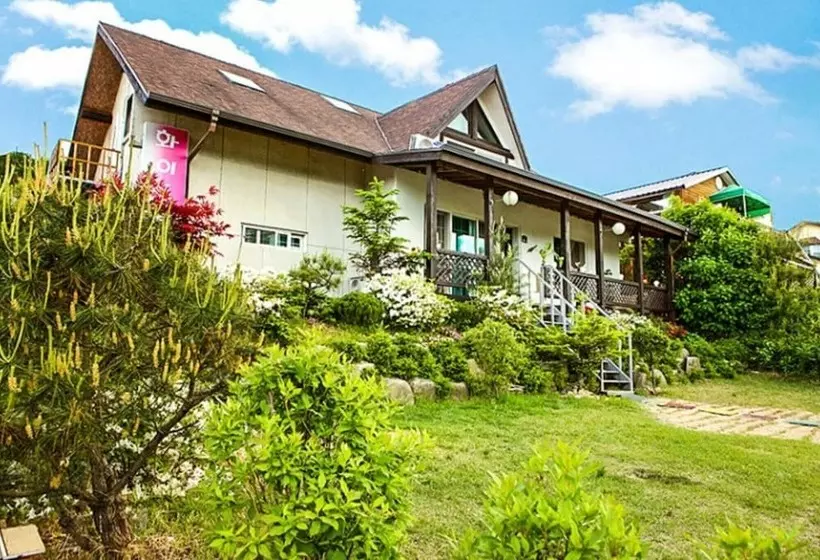 Pocheon White House Pension