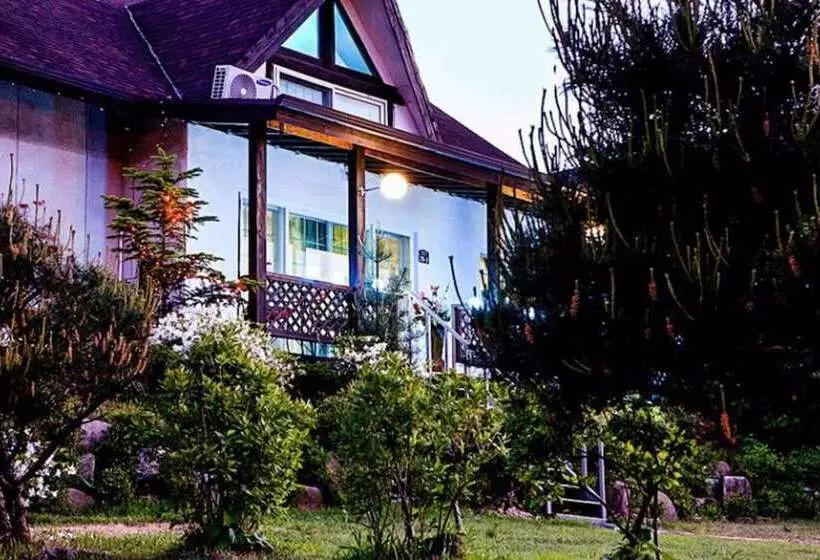 Pocheon White House Pension