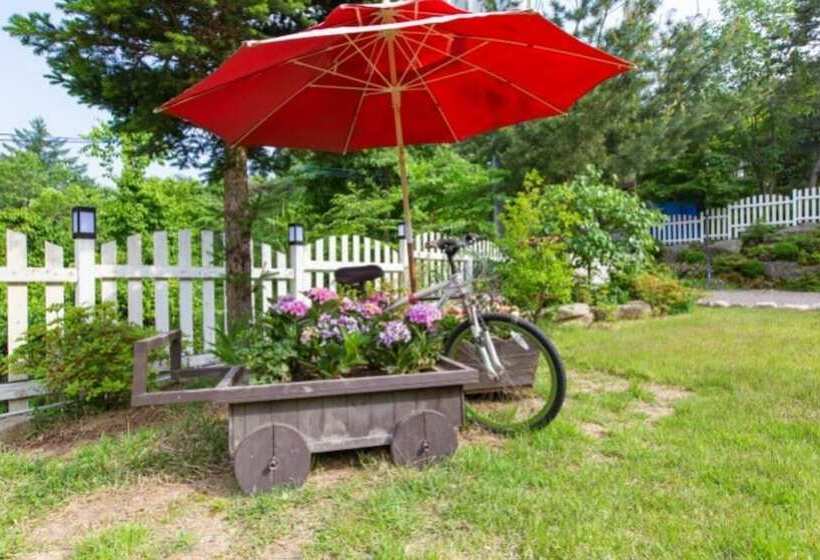 Pyeongchang Healing Hasigae Dog Pension