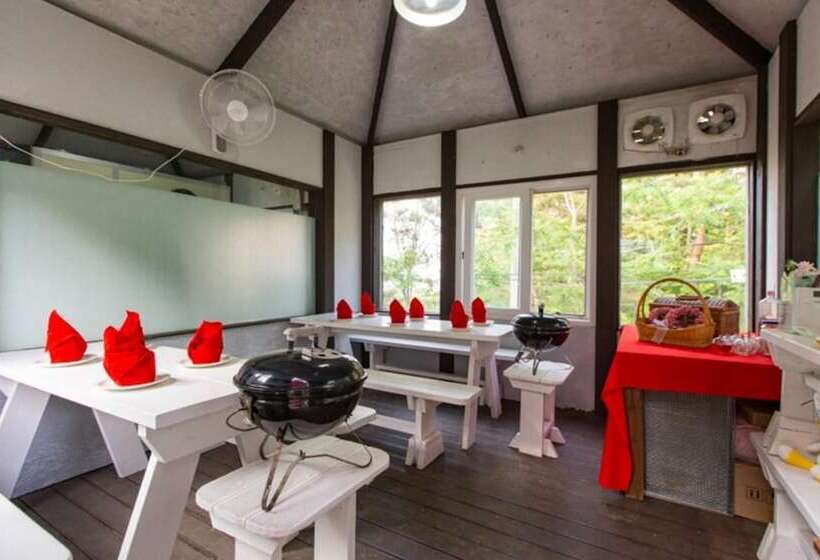 Pyeongchang Healing Hasigae Dog Pension