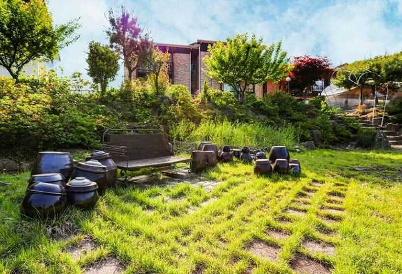 Suncheon Tomato Village Pension