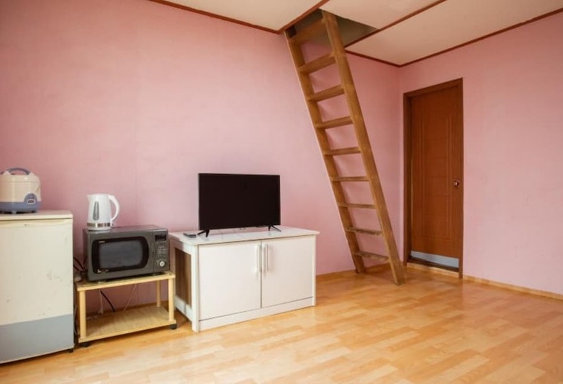 Taean Badayeohaeng Pension