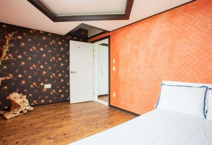 Taean Badayeohaeng Pension