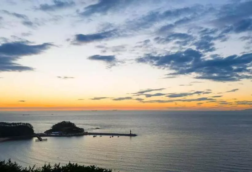 Taean Manripo Picnic Pension