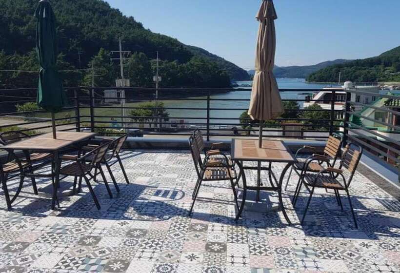 Tongyeong Asrai Pension