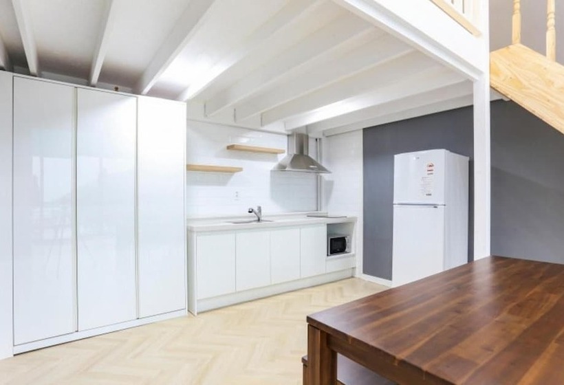 Tongyeong Asrai Pension