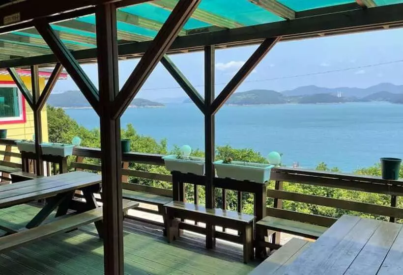 Yeosu Geumodo Geumpa Pension