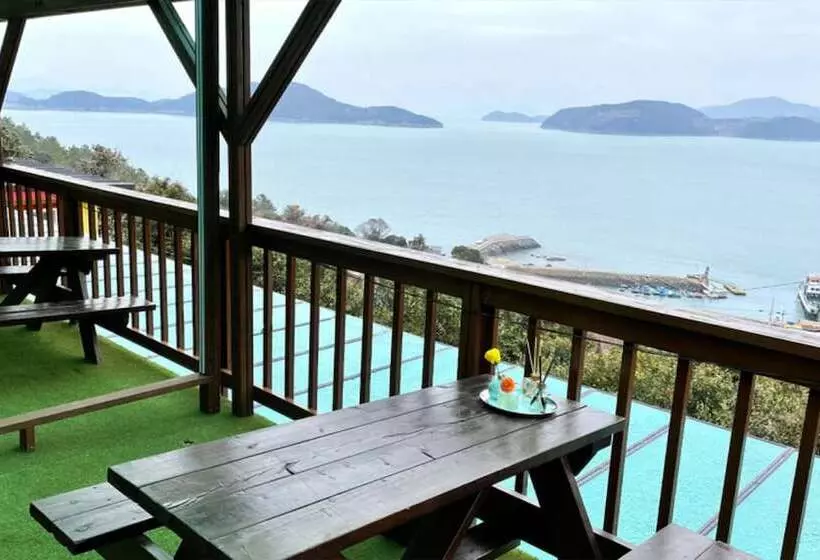 Yeosu Geumodo Geumpa Pension