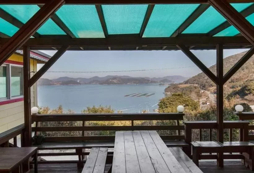 Yeosu Geumodo Geumpa Pension