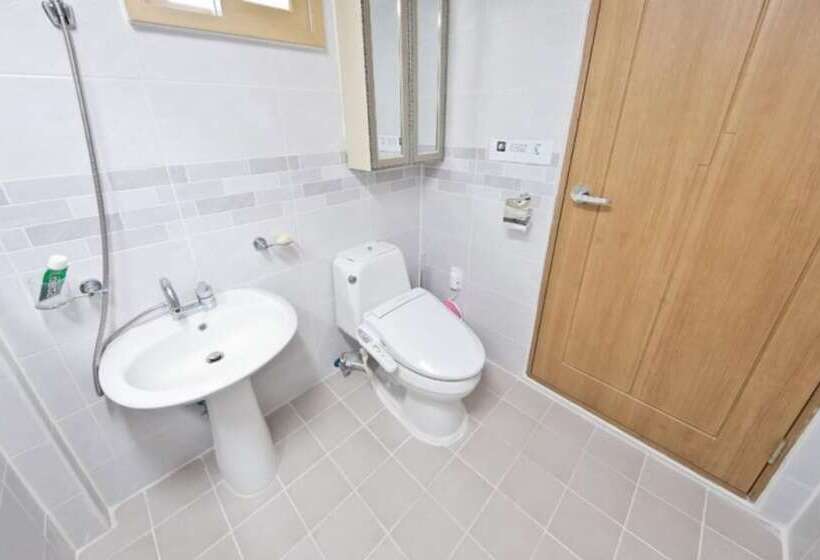 Yesan Sanmaru Pension