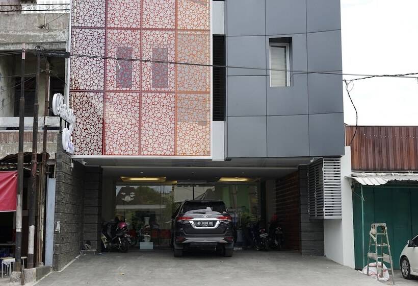 Cămin Djuragan Kamar Priority Inn