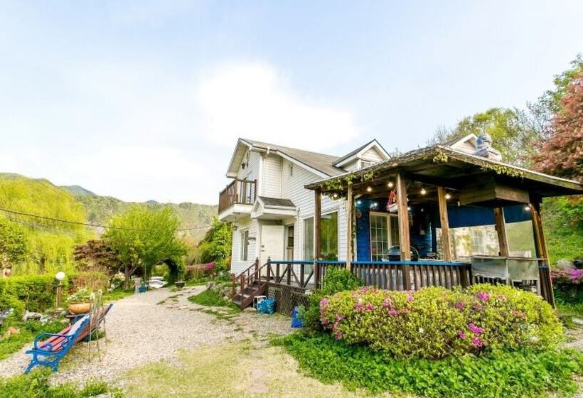 Geumsan Riverville Pension