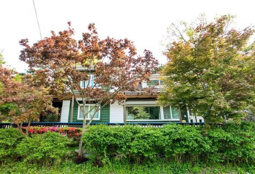 Geumsan Riverville Pension