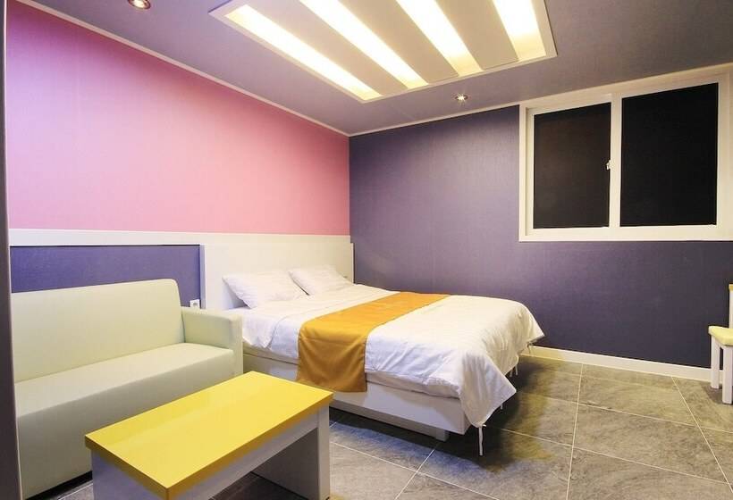 Gimcheon Vitamin Self Checkin Motel